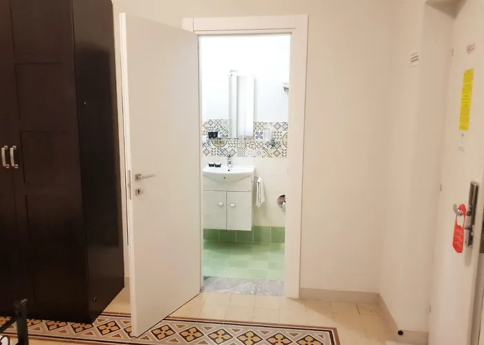 Ida Centro Bed & Breakfast 4*